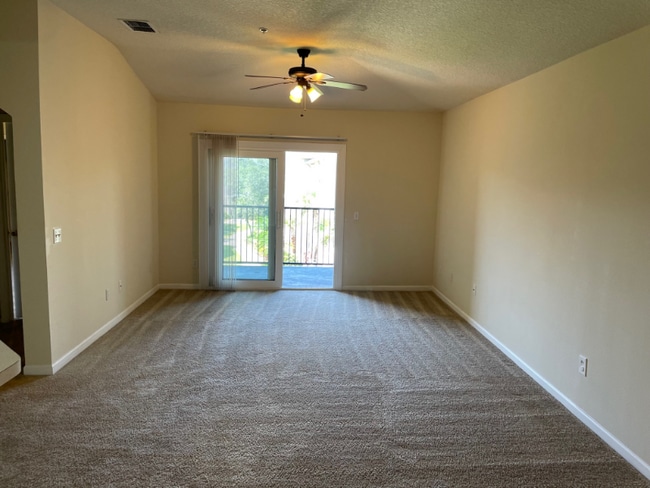 Photo - 6584 Swissco Dr Unit 736