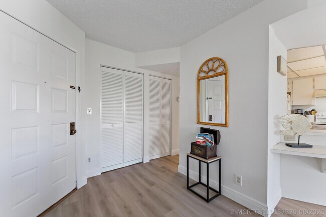 1605 S US Hwy 1 Unit B201
