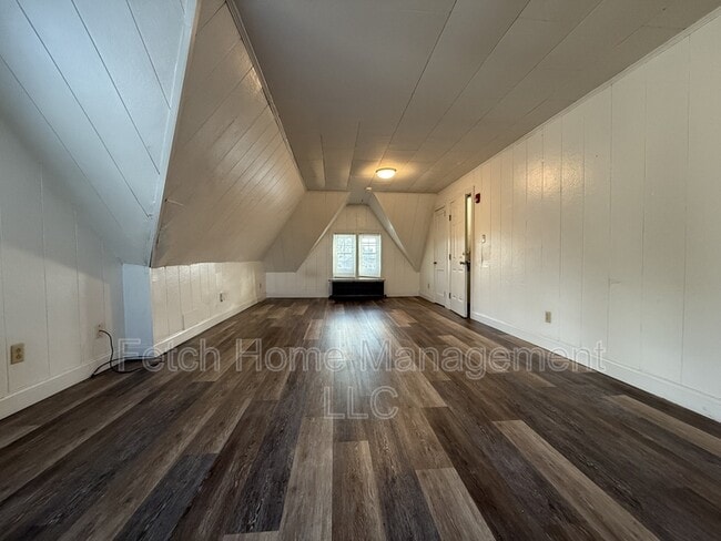 Photo - 825 Church St