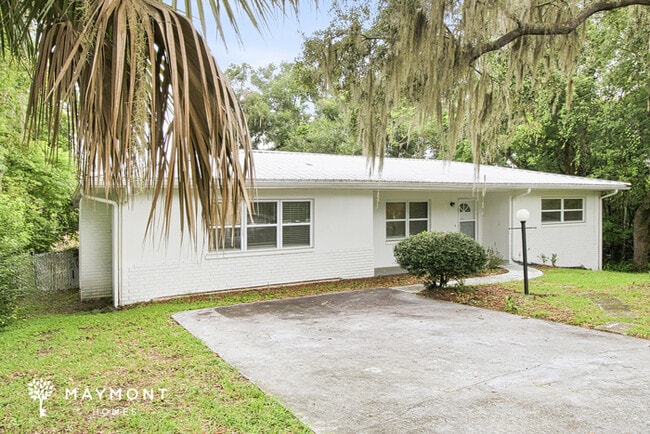 1406 Eden Dr
