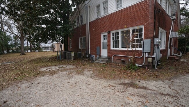 Photo - 14 Tallman St