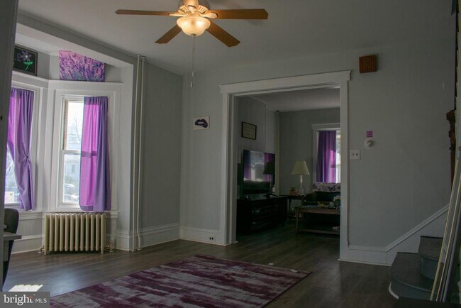 Photo - 605 Bridge St