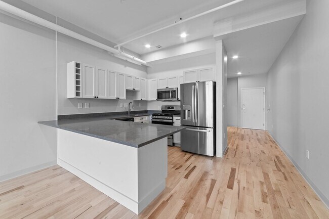 Photo - 70 Northampton St Unidad 404