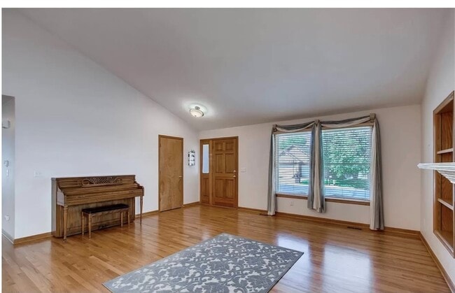 Photo - 2534 E 125th Way