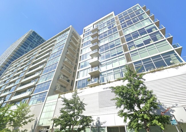 Building Photo - 1620 S Michigan Ave Unit 320 Rental