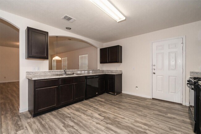 Photo - 13130 Withee Path Ln