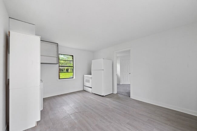 Photo - 806 E Emily Ave Unit 1