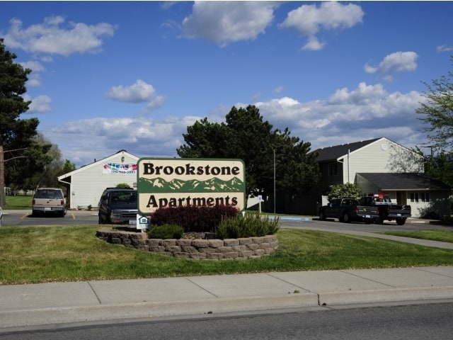 Photo - Brookstone Apartments
