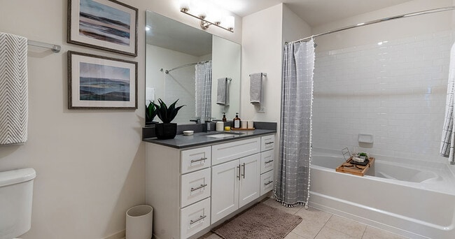 Photo - Deer Park Crossing Apartments