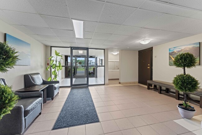 Photo - Carlsie Tower