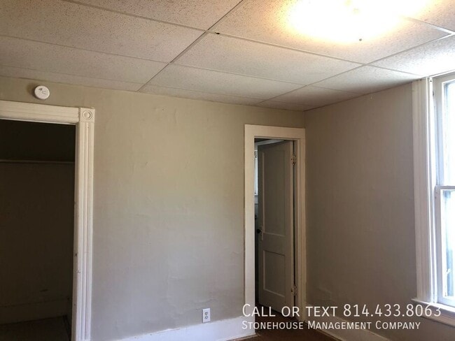 Photo - 613 E 13th St Unidad Apartment 2