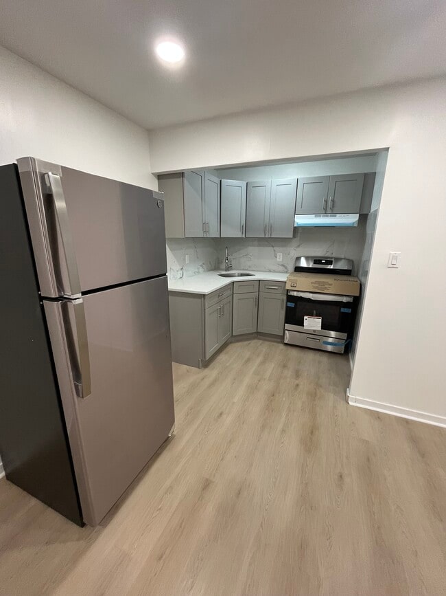 Photo - 929 Gates Ave