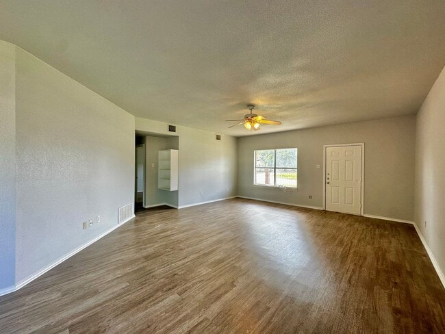 Photo - 1318 James Ave Unit A