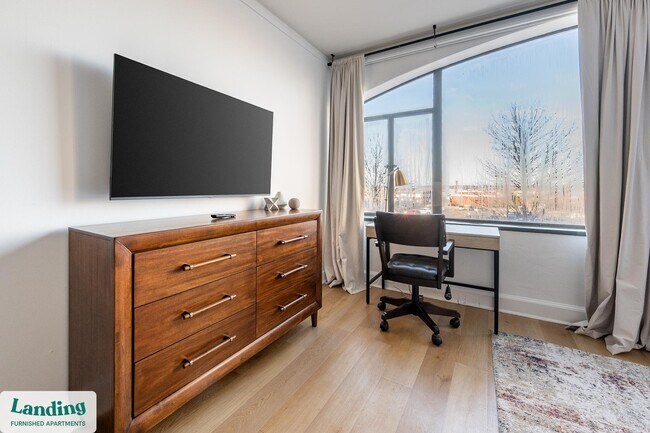 Photo - 933 McGee St Unit 1-201