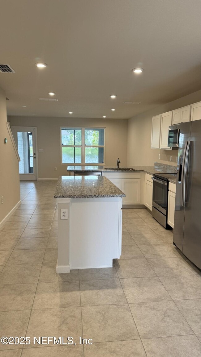 Photo - 7176 Luminary ln