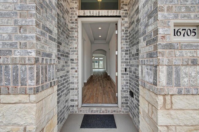 Photo - 16705 Christina Garza Dr