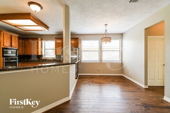 3509 Del Sur St