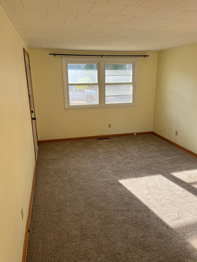 Photo - 200 N Mill St