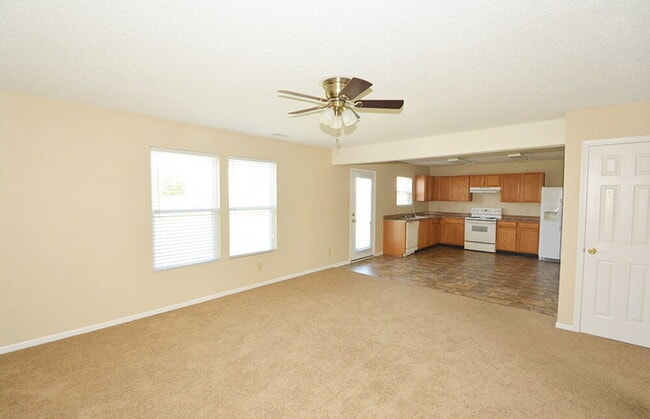 Photo - 5660 Grassy Bank Dr