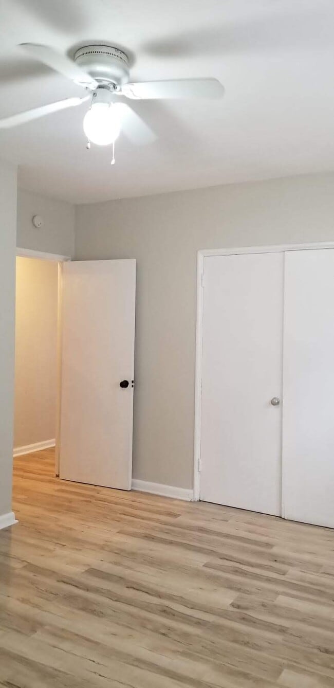 Building Photo - 1943 Madison St Unit #1