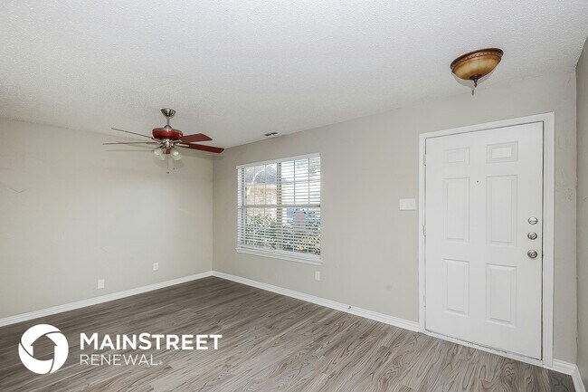 Photo - 4612 Palm Ridge Dr