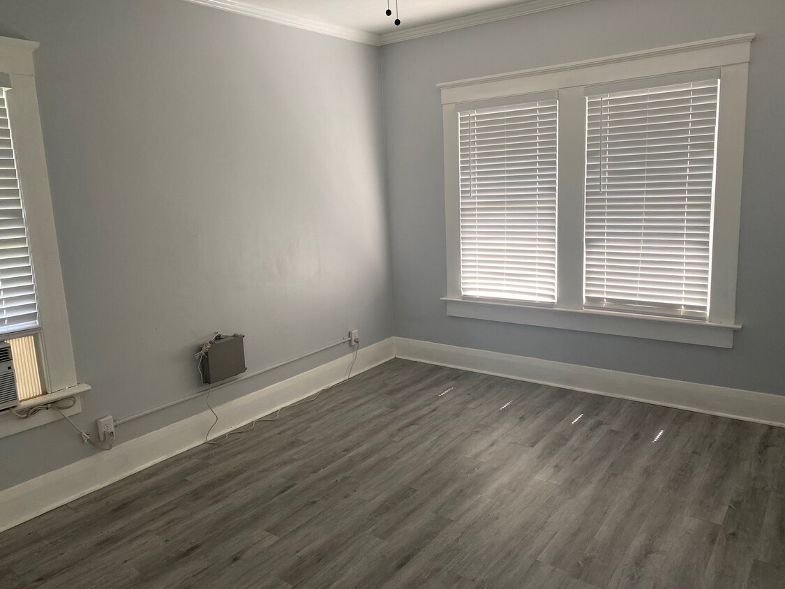 Living/Bedroom - 2301 N Jefferson St (Tampa, FL)