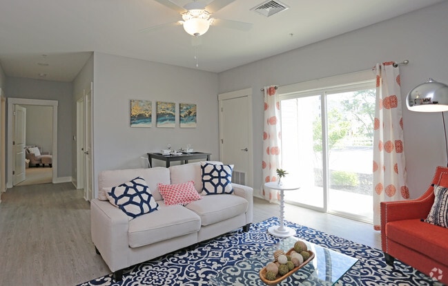 2HAB, 2BA - Schuyler Commons