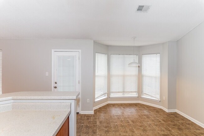 Photo - 7875 Sarah Ann Dr S