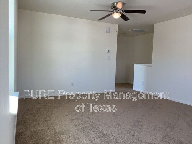 Photo - 2002 W 2nd St