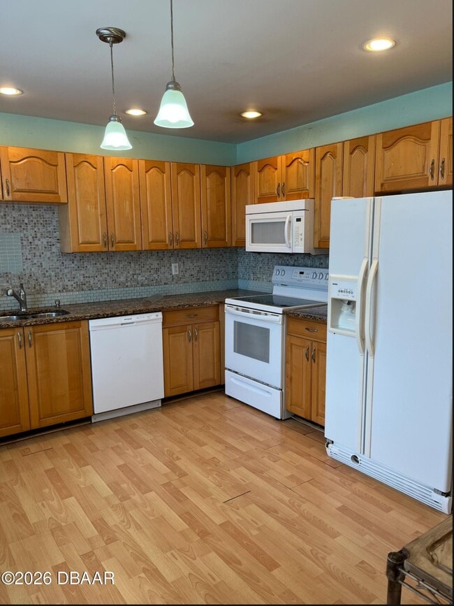 Photo - 233 Pine Cone Trail