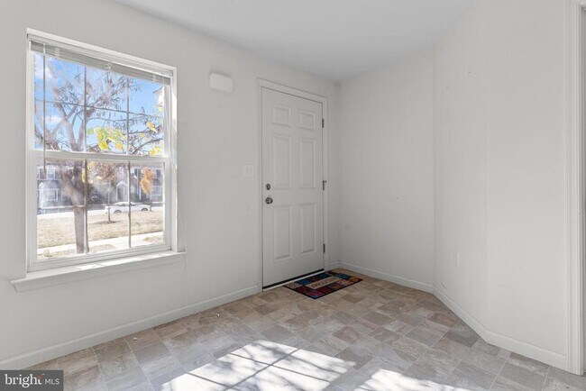 Photo - 2109 Hayward Ave