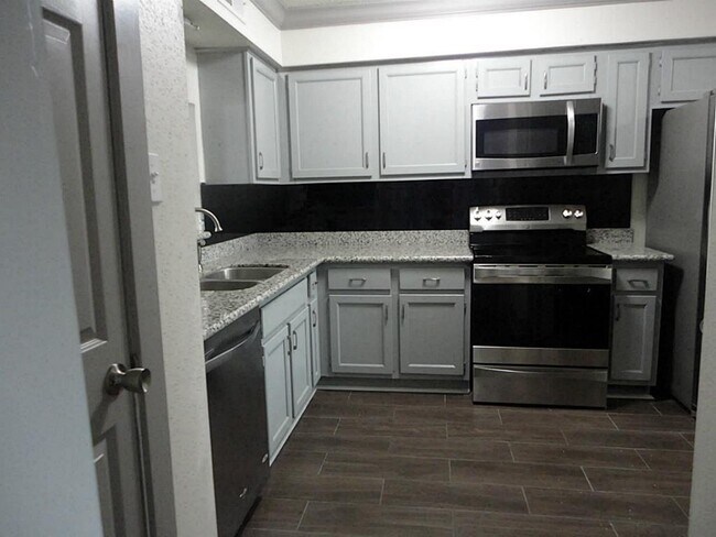 Photo - 6654 Montauk Dr Unit True
