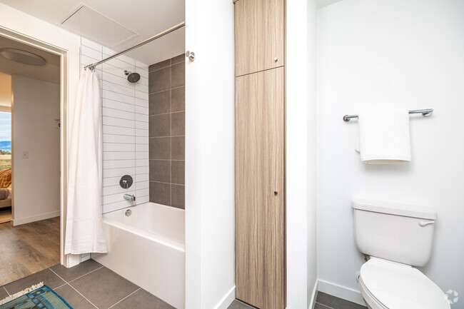 1BR, 1BA - A2/764 SF - Haymaker Apartments