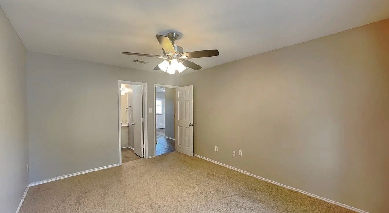 Photo - 1320 Cleardale Dr