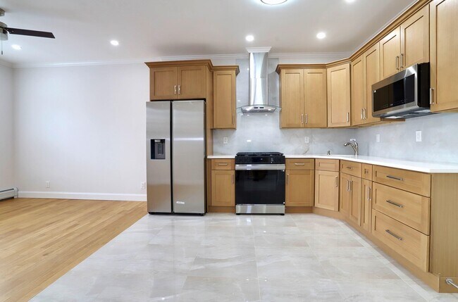 Photo - 915 Central Ave Unit 2