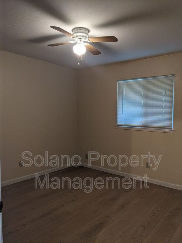 Photo - 1028 Illinois St