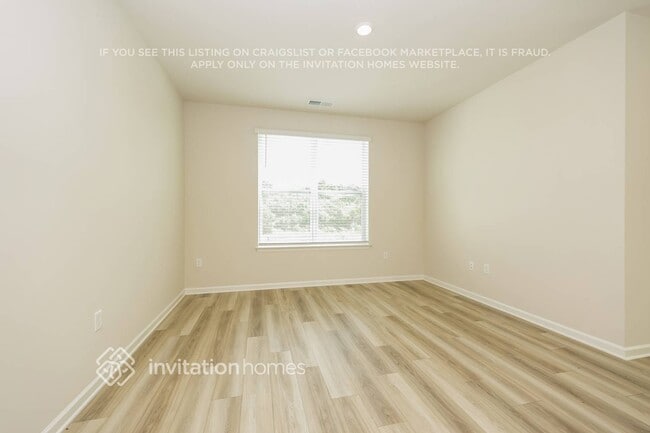 1061 Legacy Ct