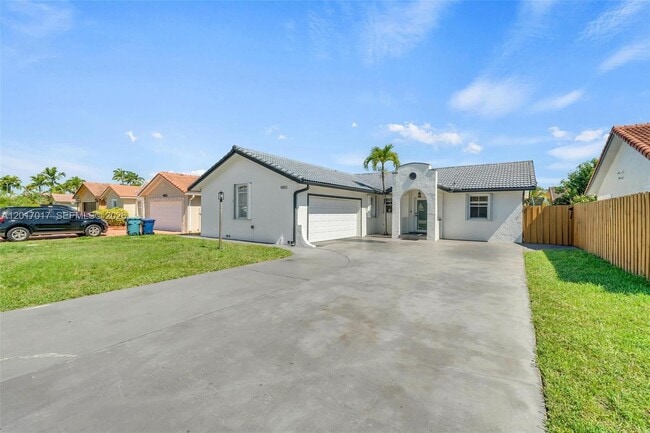 Building Photo - 14813 SW 171st Ter