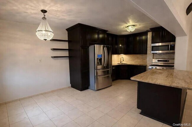Photo - 54-40 80th St