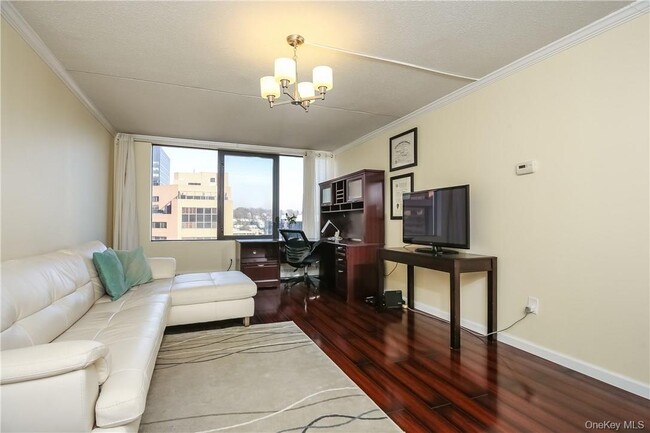 Photo - 4 Martine Ave Unit 904