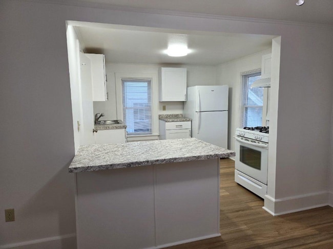 Photo - 108 Poplar St Apartment