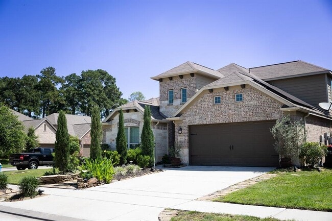Building Photo - 14550 Myers Dr Rental