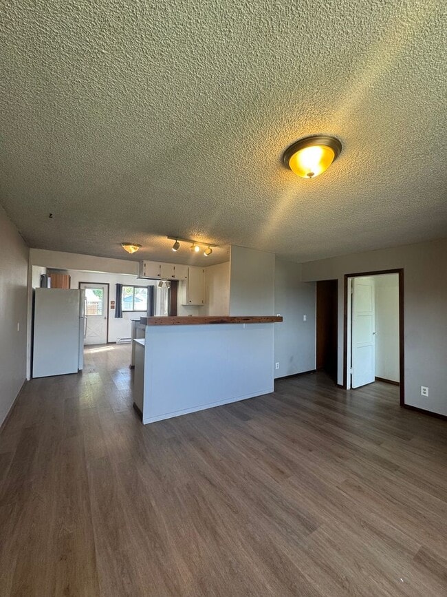 Photo - Bright and Welcoming 2-Bedroom Home