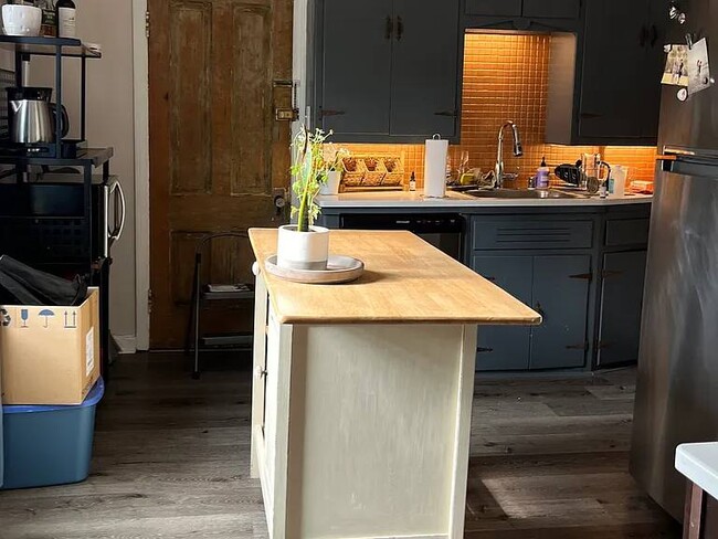 Photo - 800 E Pearson St