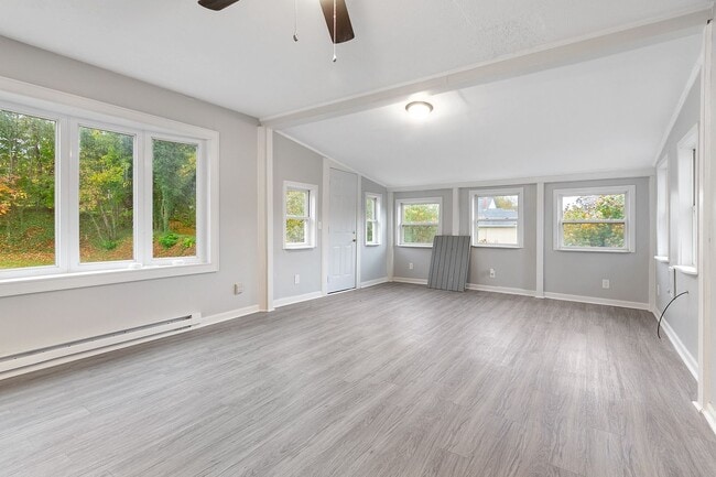 Photo - 210 Roanoke St Unit Apartment B