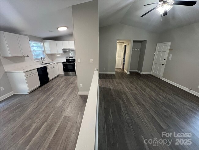 Photo - 6040 Sunset Chase Ln