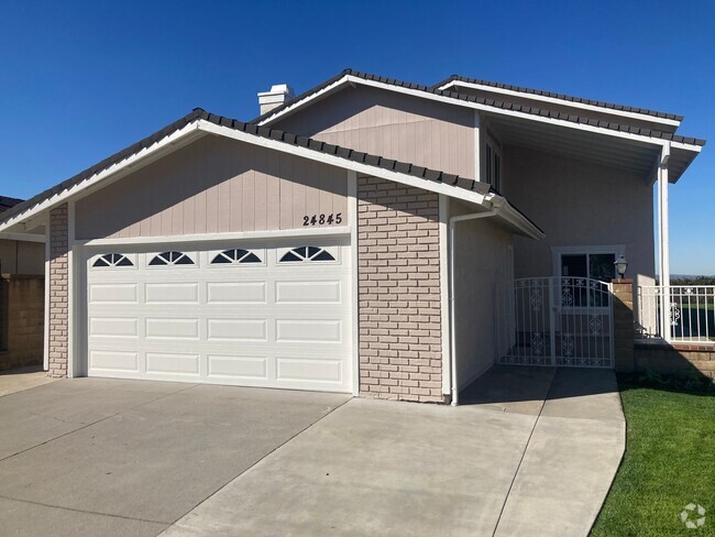 Building Photo - 4 bedroom 3 bath home in Mission Viejo