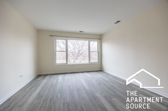 Photo - 6323 W Fullerton Ave Unit 3