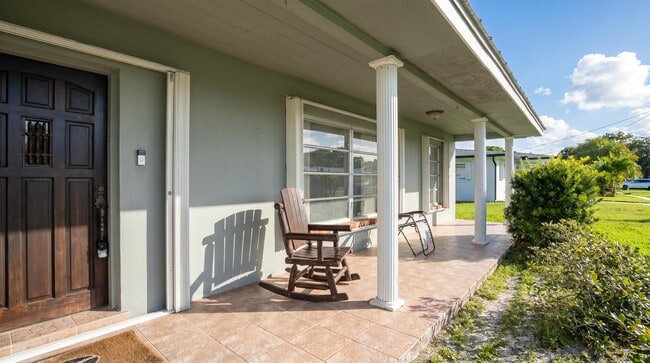 Photo - 4007 Greenwood Dr