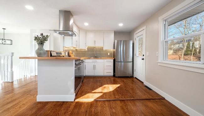 Photo - 31 Cheryl Dr